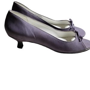 🤩NWOT ALXIA Women's Lilac Nobuck Patent Suede Kitten Heel Bow Open Toe 8M